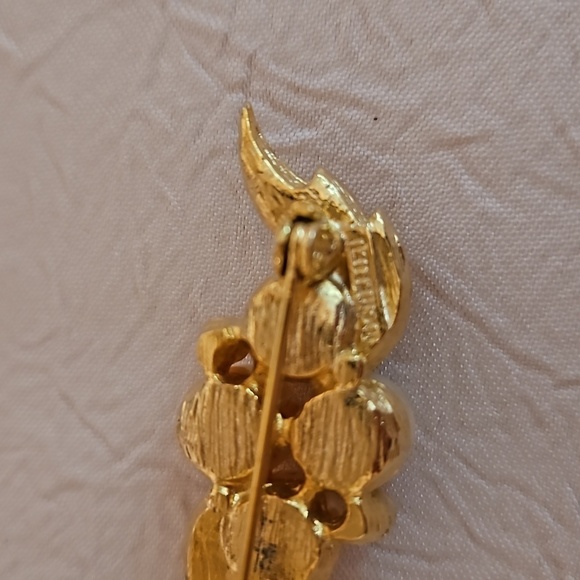 RICHELIEU Vintage Faux Pearl & Rhinestone Brooch - Picture 6 of 6